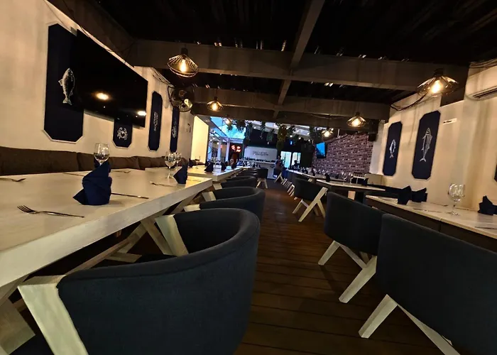 Hotel Arboleda 215