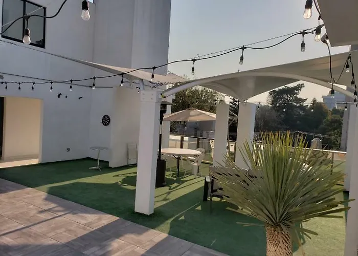 Hotel Arboleda 215